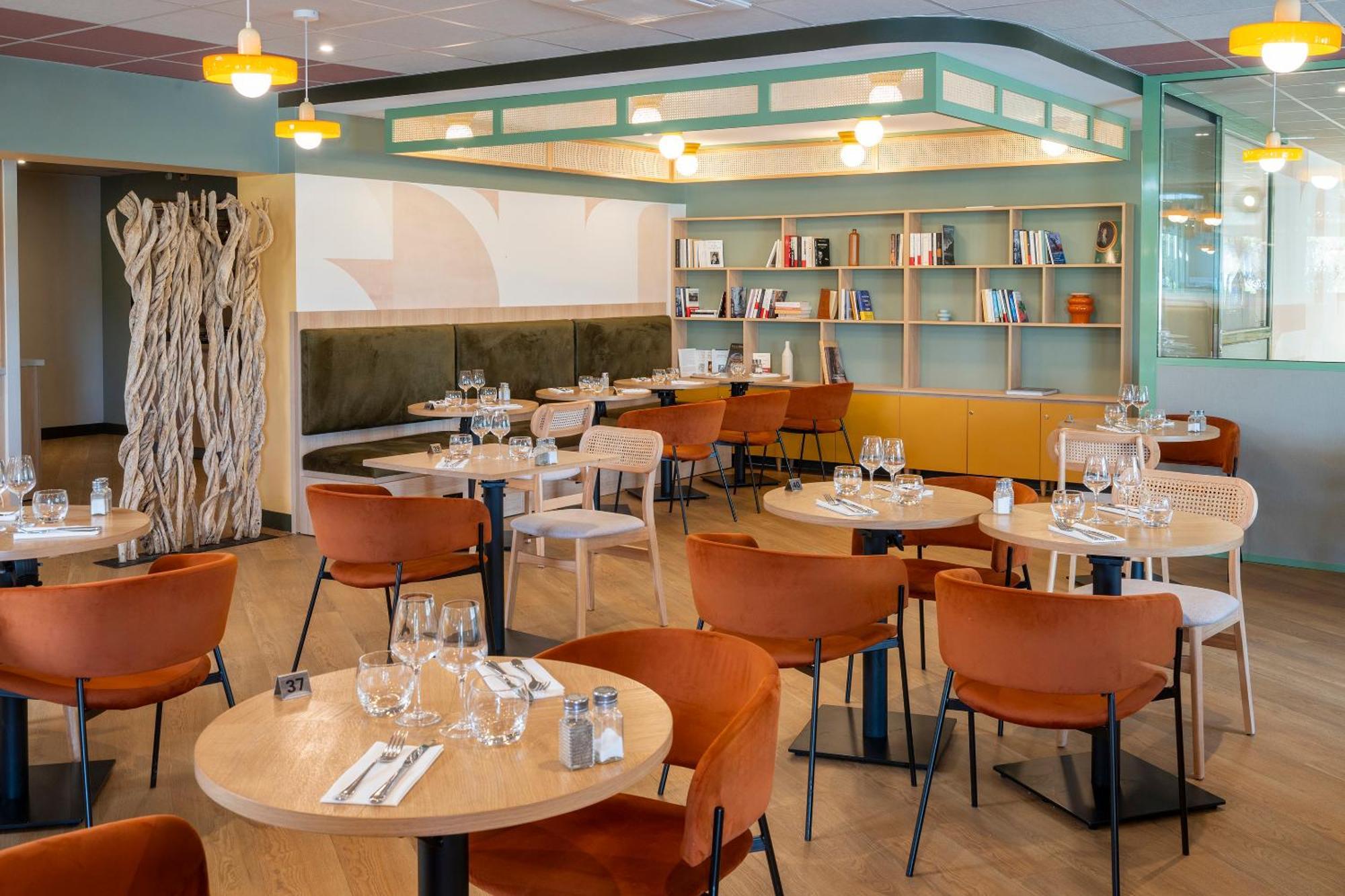 Restaurant Inter-hôtel Otelinn Hotel 3*